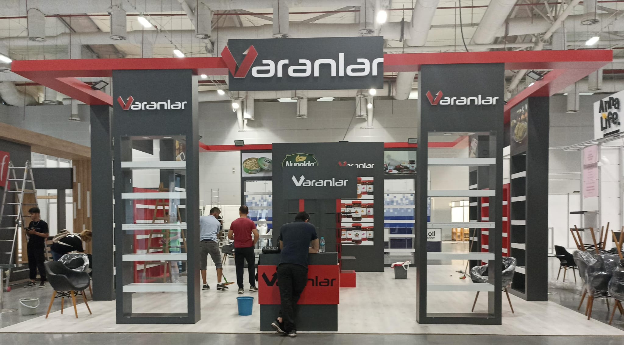 ahsap-fuar-stant-tasarimi-varanlar-group