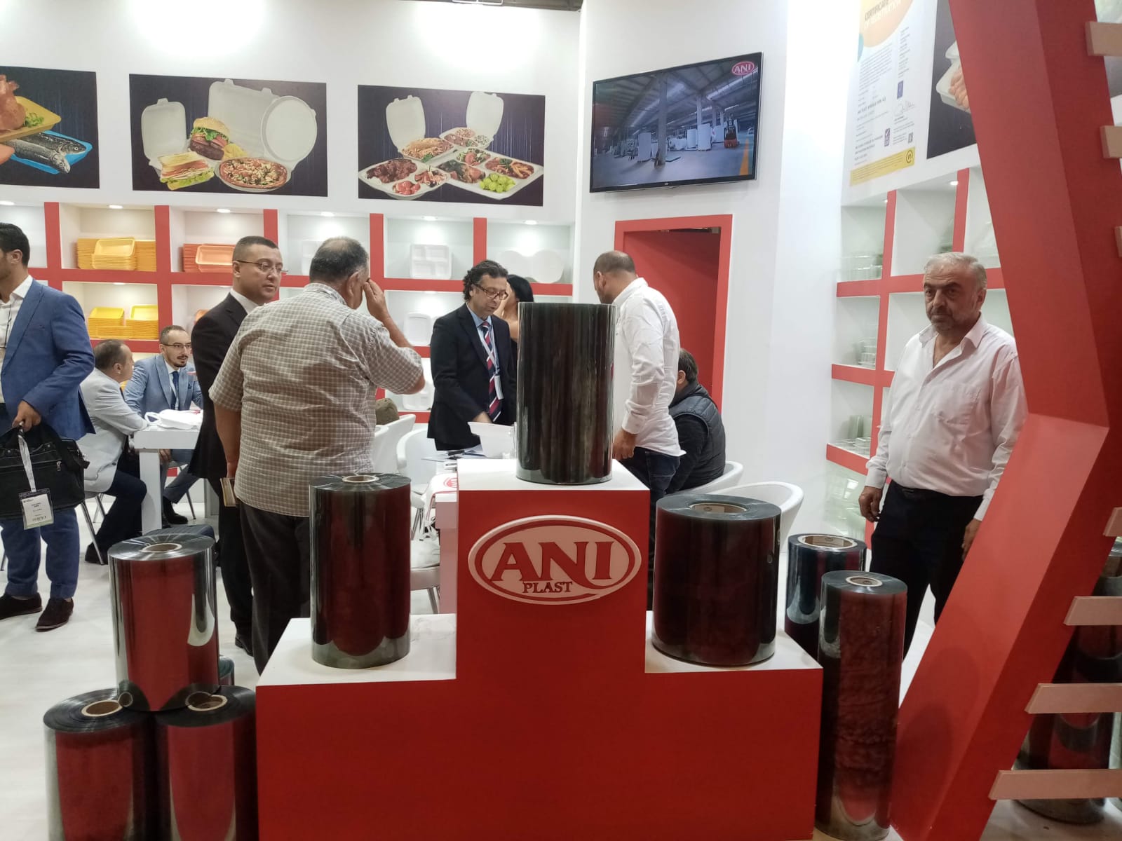 ambalaj-fuari-ahsap-fuar-stant-tasarimi