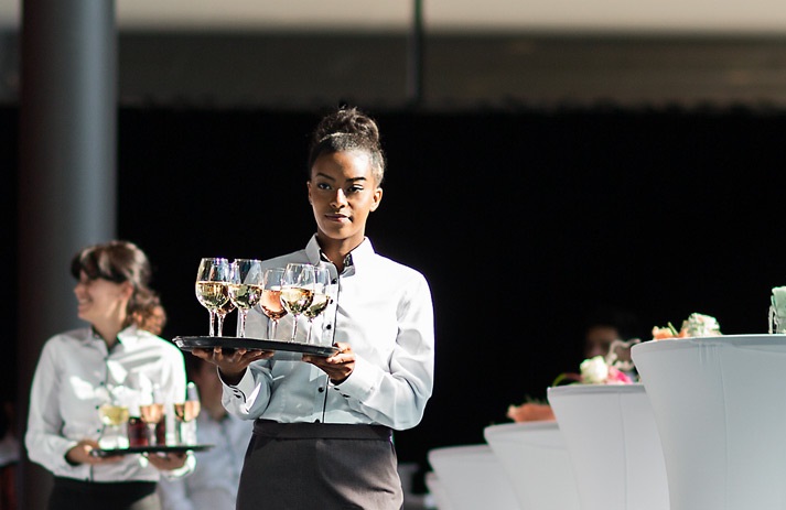 yurtici-ve-yurtdisi-hostes-ve-catring-hizmetleri